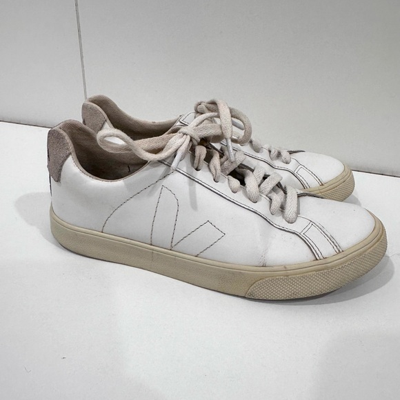 Veja Shoes - Veja women’s white Esplar leather sneakers size 5